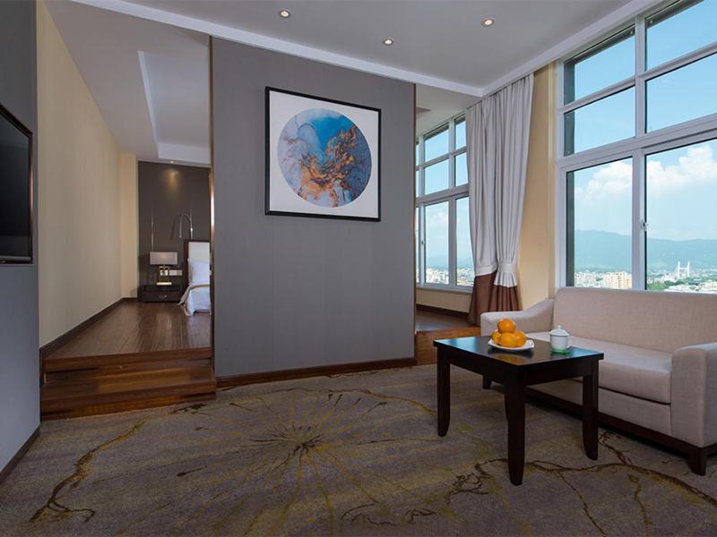 Vienna International Hotel Diecai Wanda High Speed ​​Rail Station Гуейлин Екстериор снимка