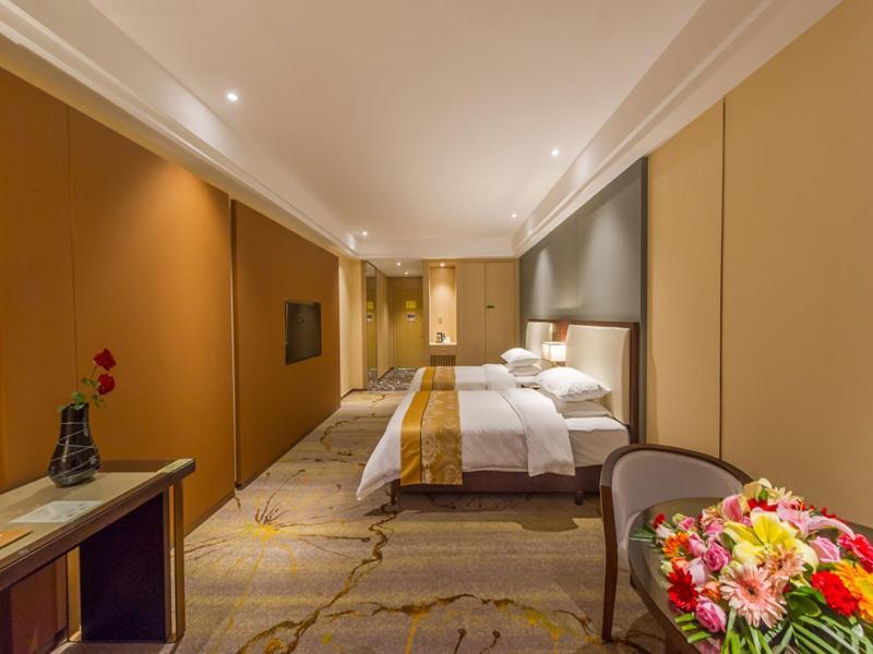 Vienna International Hotel Diecai Wanda High Speed ​​Rail Station Гуейлин Екстериор снимка